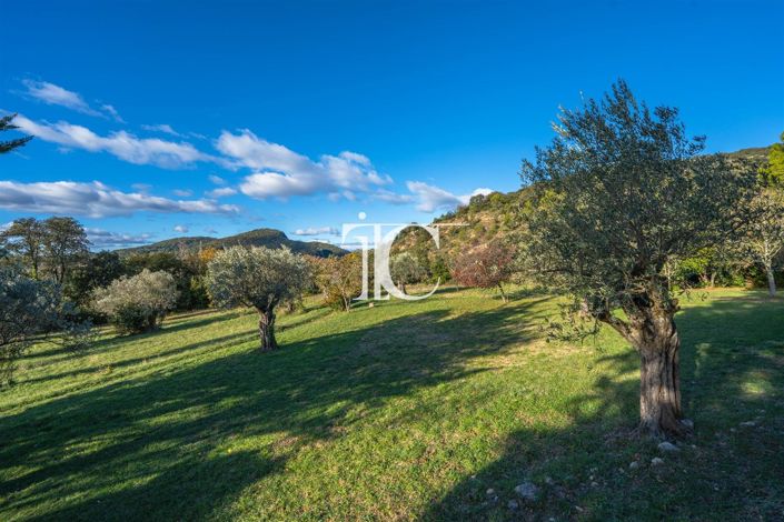 Image No.19-3 Bed House for sale