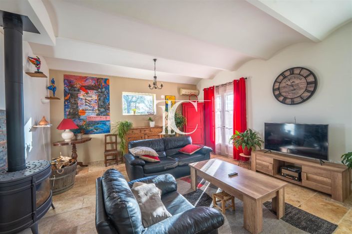 Image No.5-3 Bed House for sale