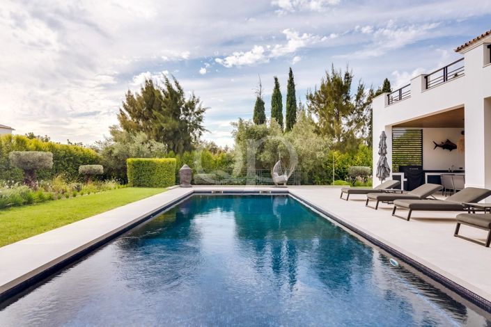 Image No.10-4 Bed House for sale