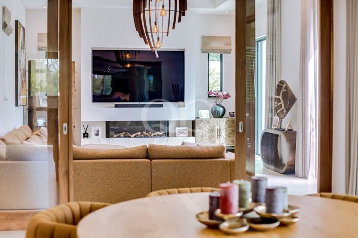 Image No.25-4 Bed House for sale