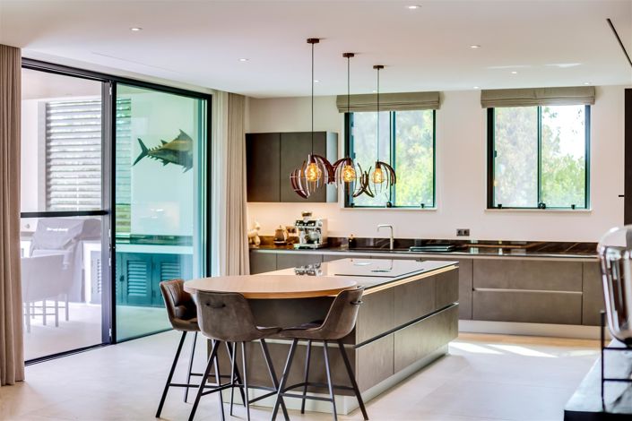 Image No.57-4 Bed House for sale