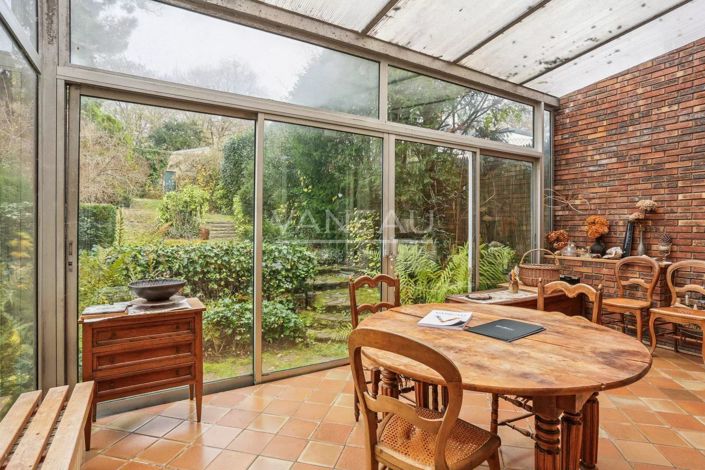 Image No.12-4 Bed House for sale