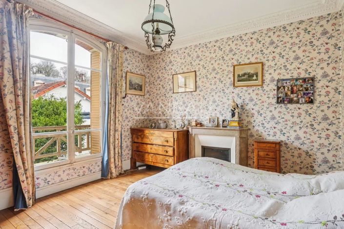 Image No.24-4 Bed House for sale