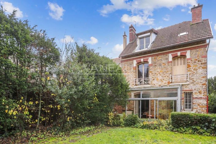 Image No.28-4 Bed House for sale