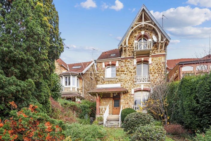 Image No.6-4 Bed House for sale