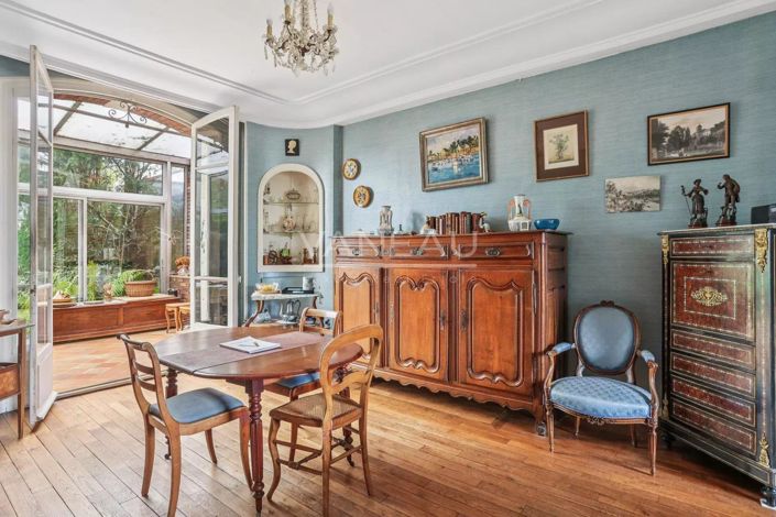 Image No.7-4 Bed House for sale