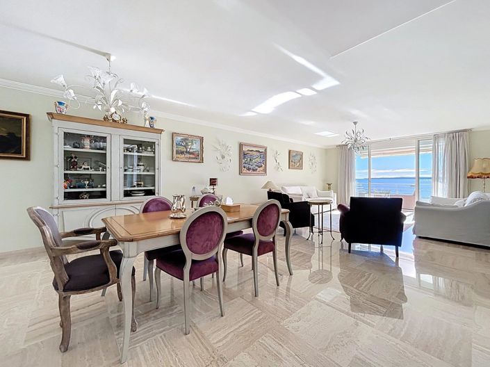 Image No.2-Appartement de 2 chambres à vendre à Cannes