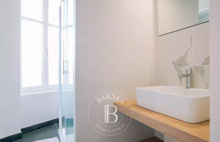 Image No.10-1 Bed Apartment for sale