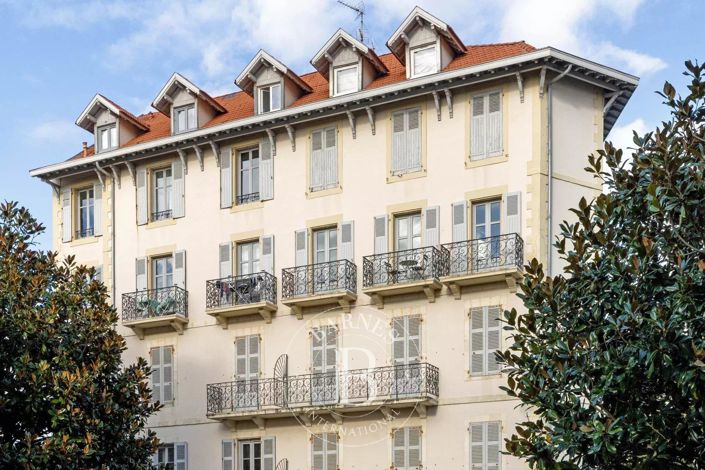 Image No.12-1 Bed Apartment for sale