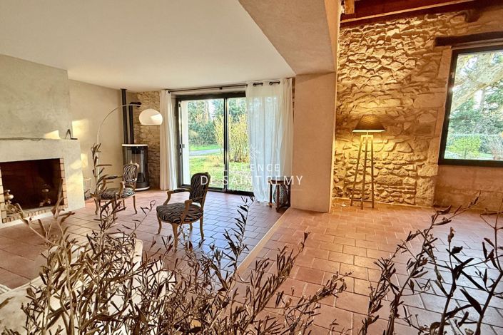 Image No.6-5 Bed House for sale