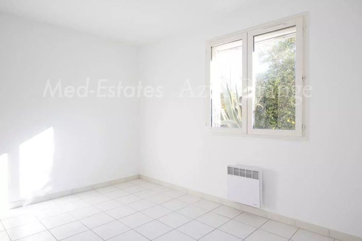 Image No.14-4 Bed House for sale