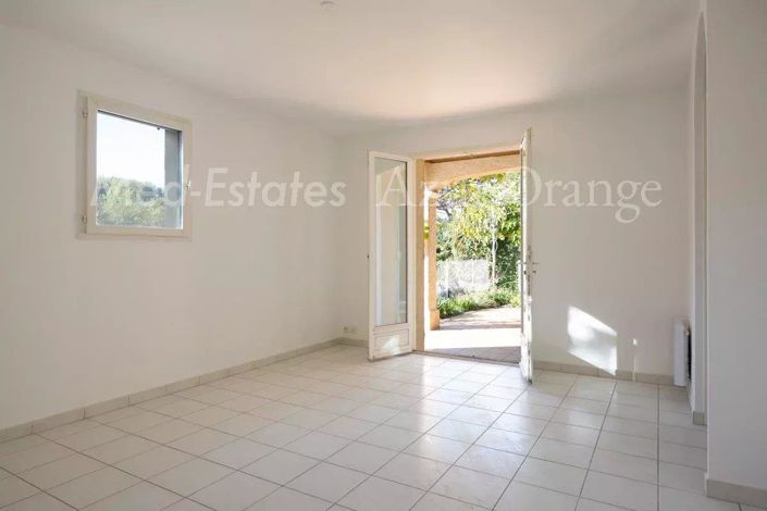 Image No.18-4 Bed House for sale