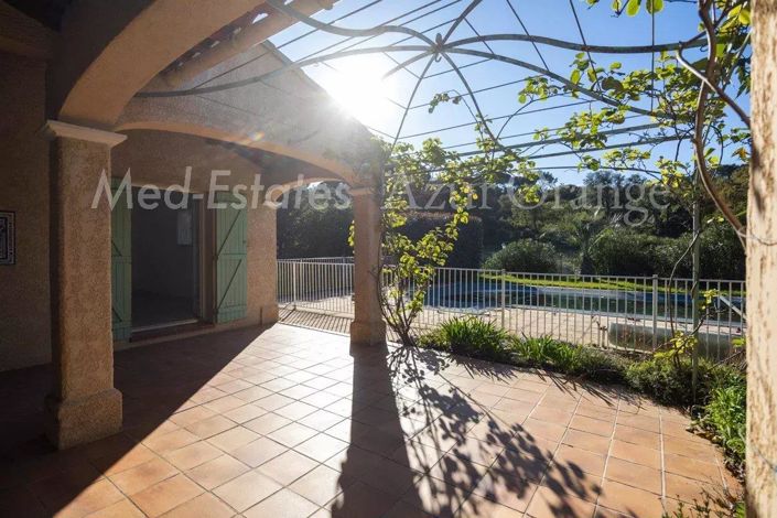 Image No.21-4 Bed House for sale