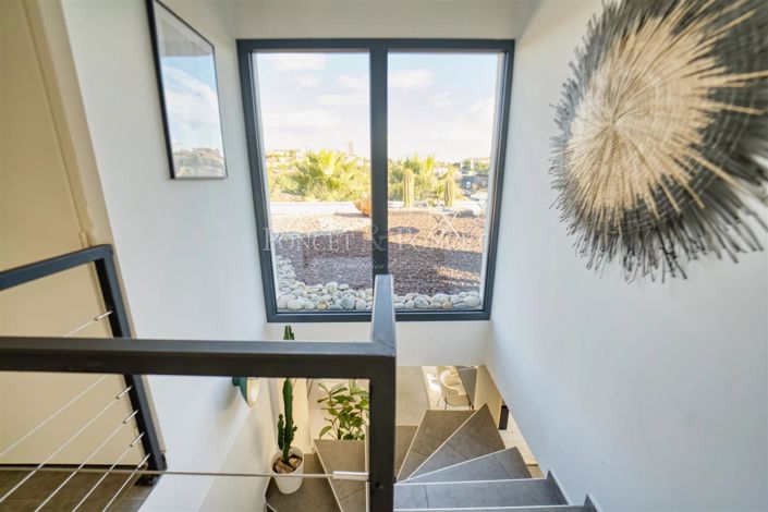 Image No.14-House for sale