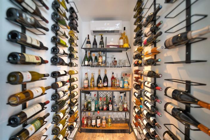 Image No.4-4 Bed House for sale