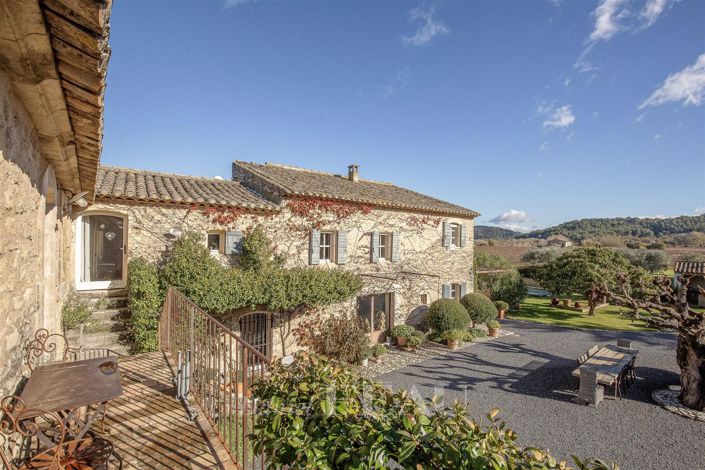 Image No.1-7 Bed House for sale