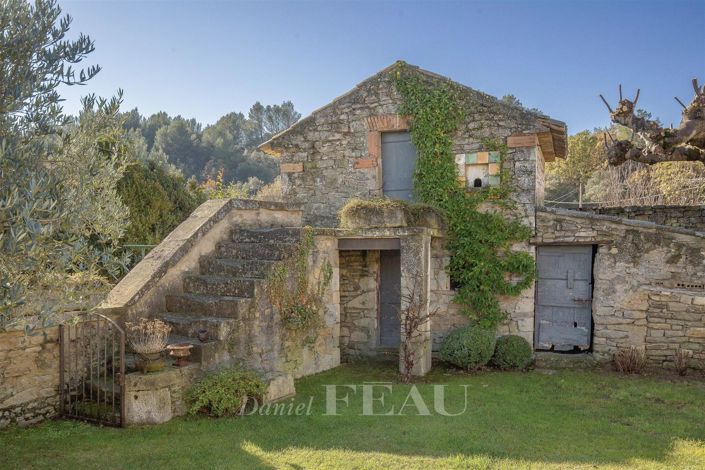 Image No.4-7 Bed House for sale