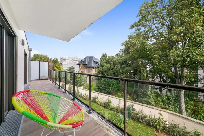 Image No.2-Appartement de 2 chambres à vendre à Saint-Cloud