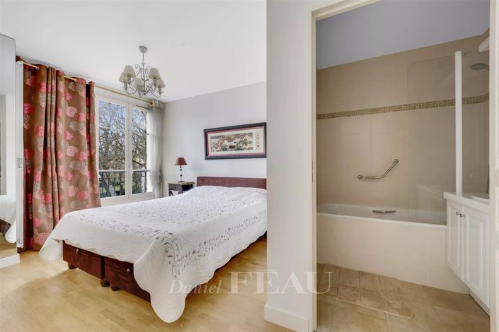 Image No.10-1 Bed Apartment for sale