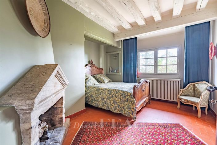 Image No.13-6 Bed House for sale