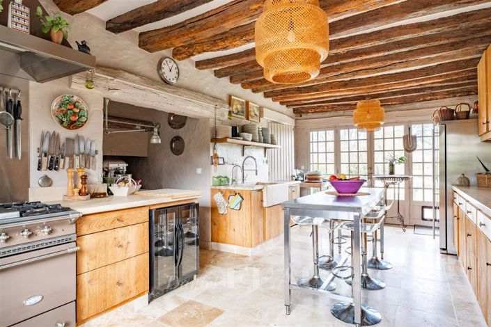 Image No.4-6 Bed House for sale