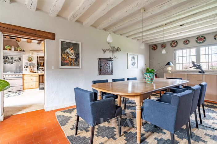 Image No.5-6 Bed House for sale