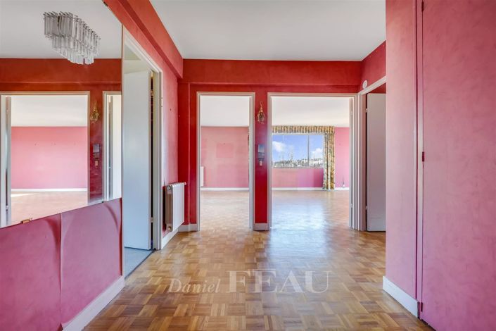 Image No.4-4 Bed Apartment for sale