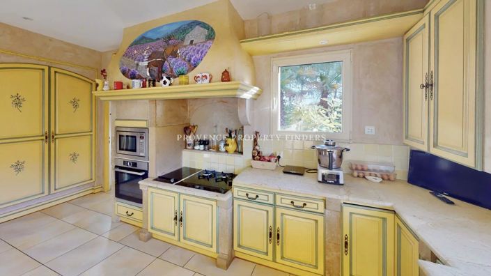 Image No.22-6 Bed House for sale