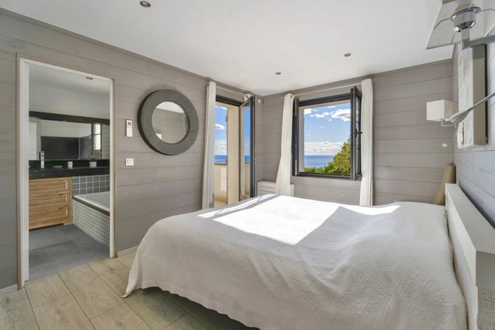 Image No.10-4 Bed House for sale