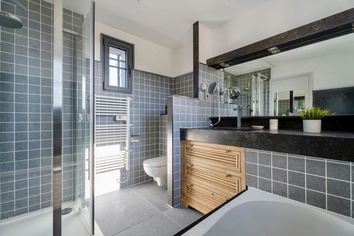 Image No.11-4 Bed House for sale