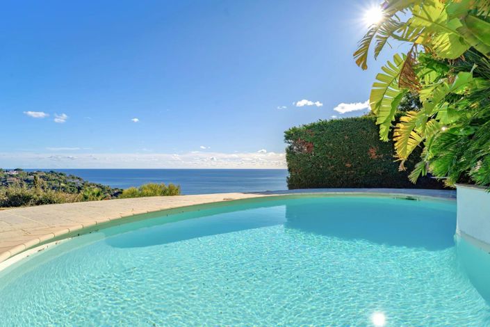 Image No.12-4 Bed House for sale