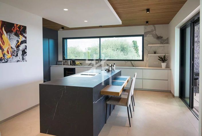 Image No.14-House for sale