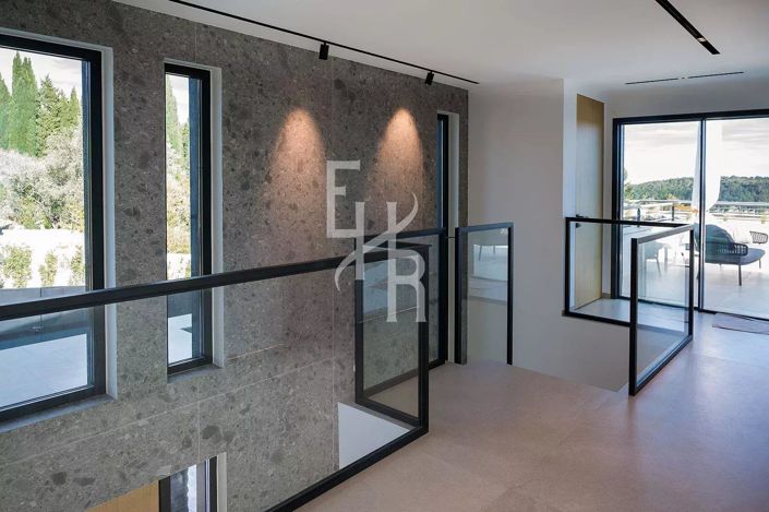 Image No.15-House for sale