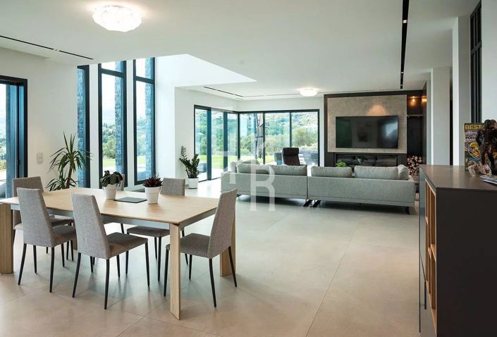 Image No.4-House for sale