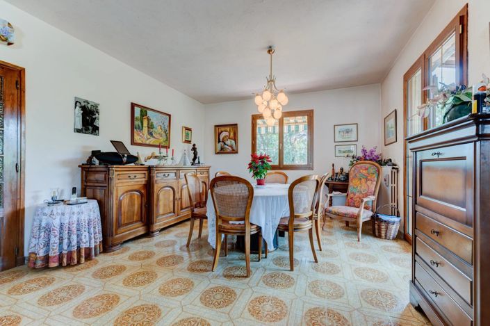 Image No.6-7 Bed House for sale