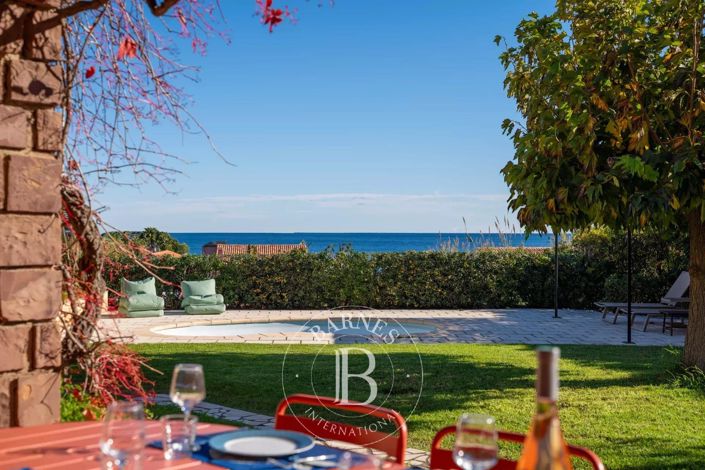 Image No.1-4 Bed House for sale