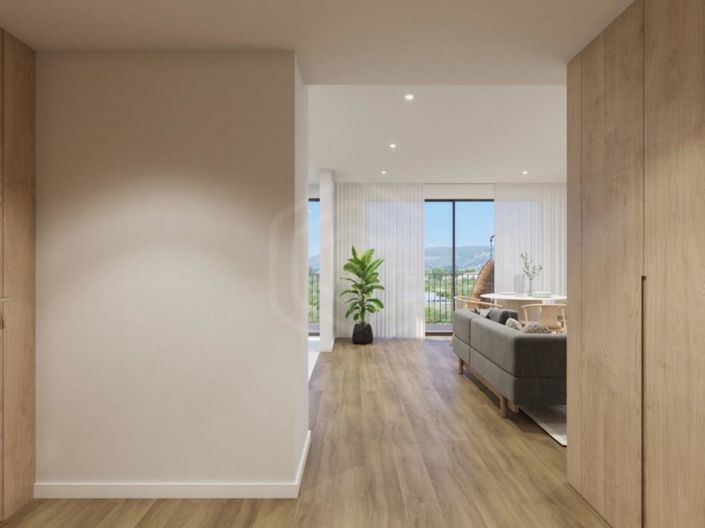 Image No.10-3 Bed Apartment for sale