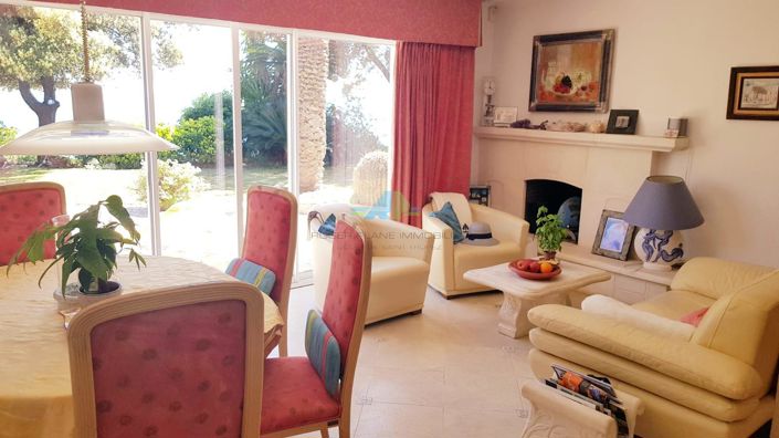 Image No.4-5 Bed House for sale