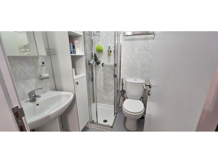 Image No.20-3 Bed Apartment for sale