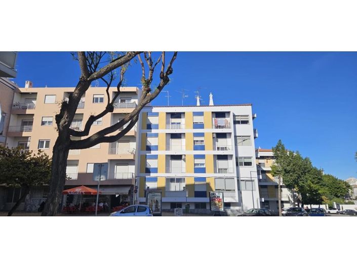 Image No.3-3 Bed Apartment for sale