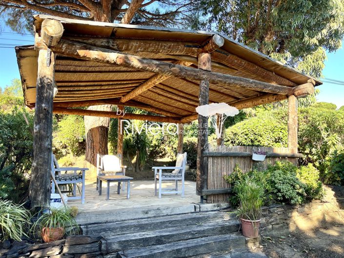 Image No.2-5 Bed House for sale