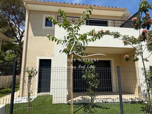 Image No.6-3 Bed House for sale