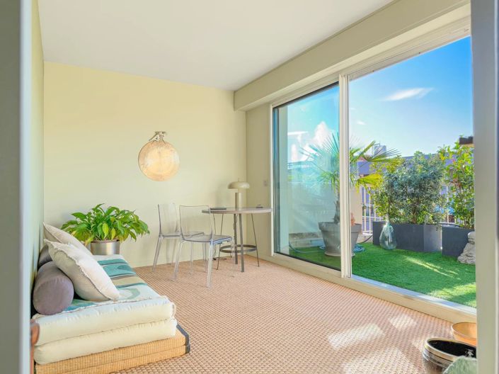 Image No.17-2 Bed Apartment for sale