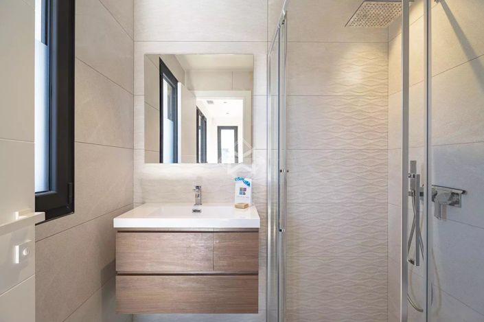 Image No.11-Maison de 4 chambres à vendre à Roquefort-les-Pins