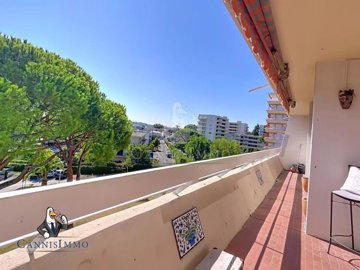 3 Bed Apartment for sale