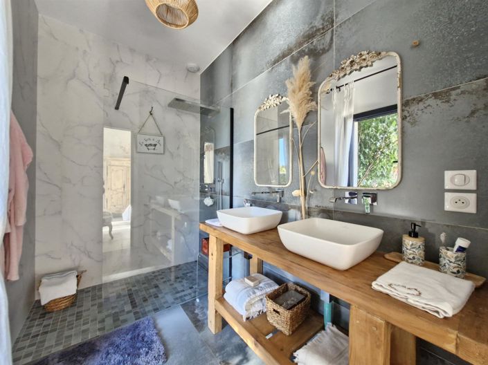 Image No.13-4 Bed House for sale