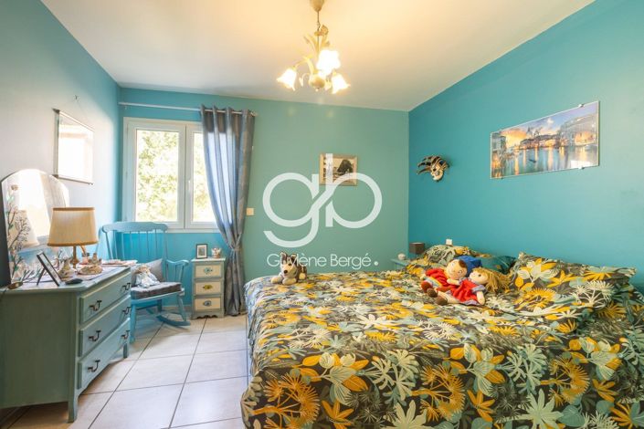 Image No.11-4 Bed House for sale