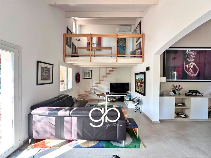 Image No.12-4 Bed House for sale