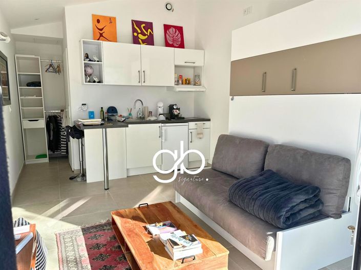 Image No.22-4 Bed House for sale