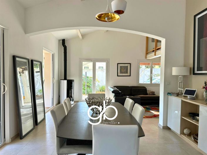 Image No.4-4 Bed House for sale